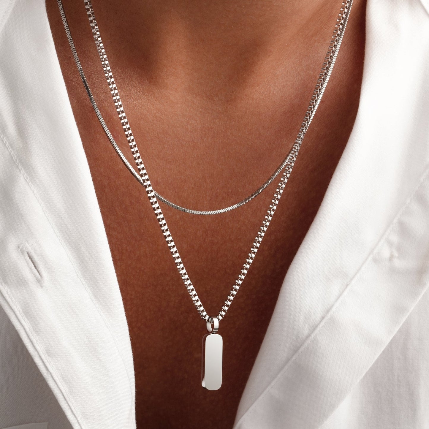 Dúo de Collares con Colgantes Minimalistas