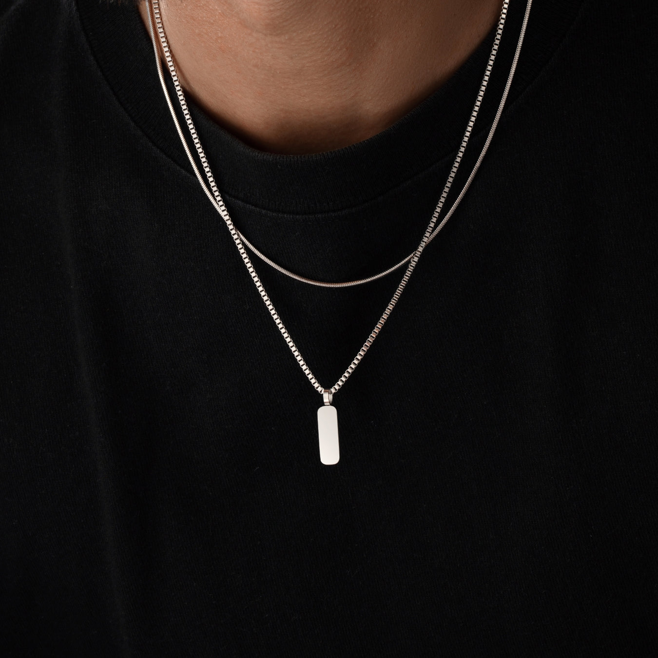 Dúo de Collares con Colgantes Minimalistas
