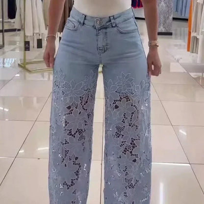 Vaqueros Aria™ en Denim Moderno con Encaje Floral