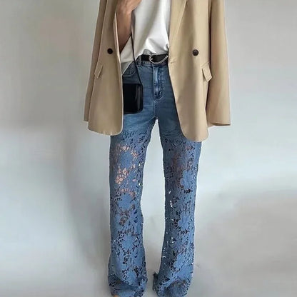 Vaqueros Aria™ en Denim Moderno con Encaje Floral